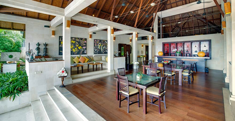 Villa Mandalay - Living and dining room